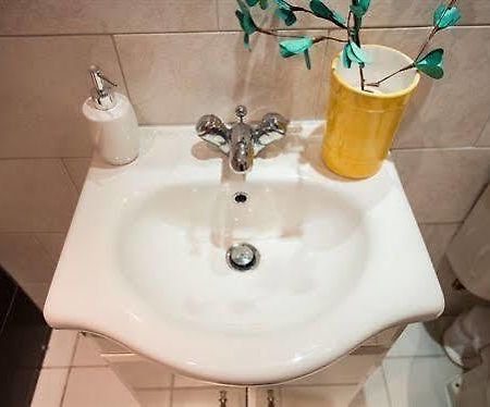 Crown Street Apartments Абърдийн Екстериор снимка